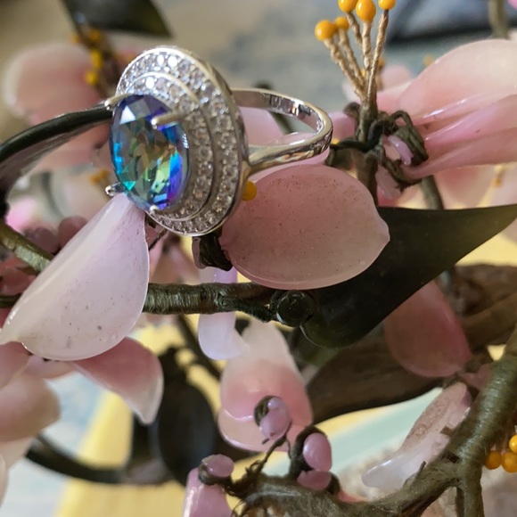 Vintage 925 mystic topaz & white sapphire ring main image 5